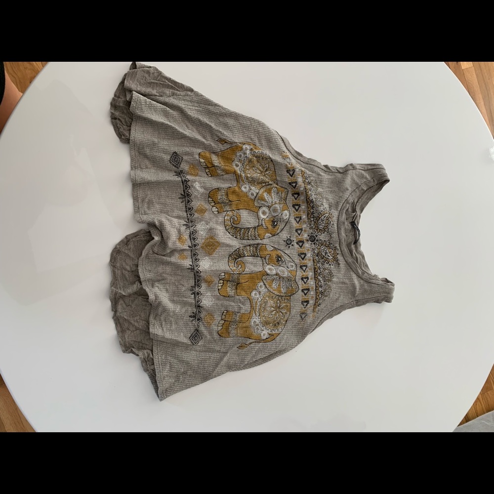 Elephant Cut Out Top